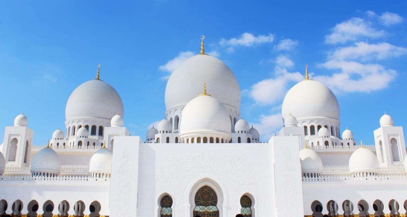Sheikh Zayed Grand Mosque Is Simply the Best Place You Will See in Abu Dhabi