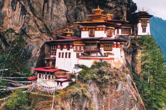 Just 5 Places Every Traveler Must Visit in Paro Bhutan